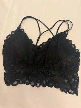 Lace Strappy Bralette — Black